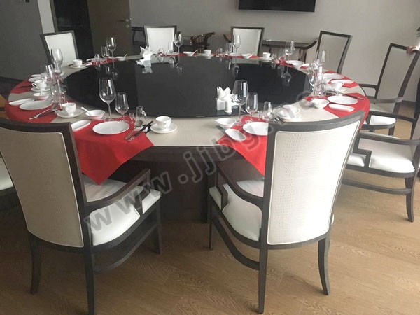 點擊查看商品:酒店餐桌椅